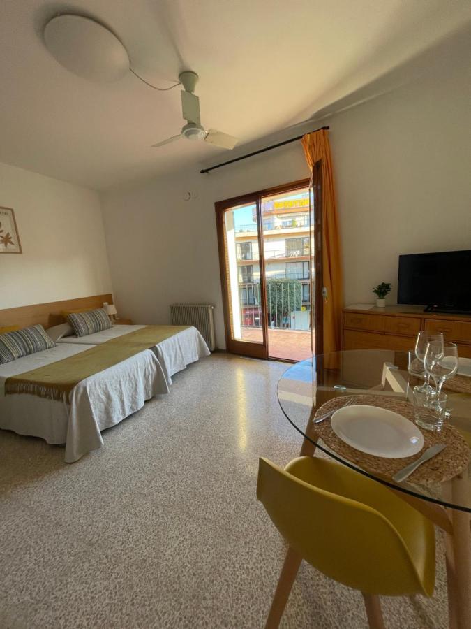 Apartamentos El Sol Tossa de Mar Extérieur photo